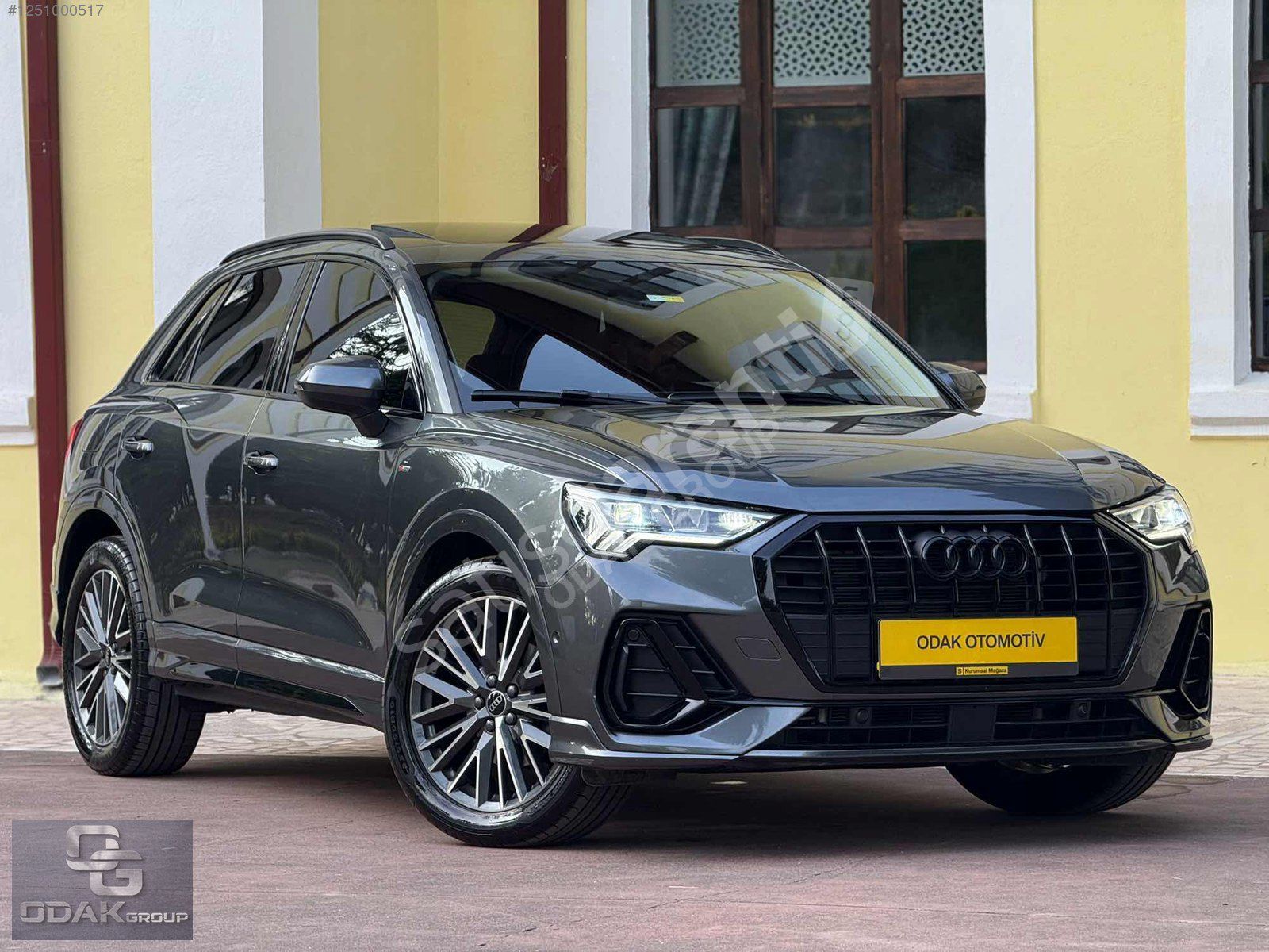 2023 Q3 35 TFSI S-LİNE BLACK STİL PLUS 19JANT-KESİK DİREKSİYN