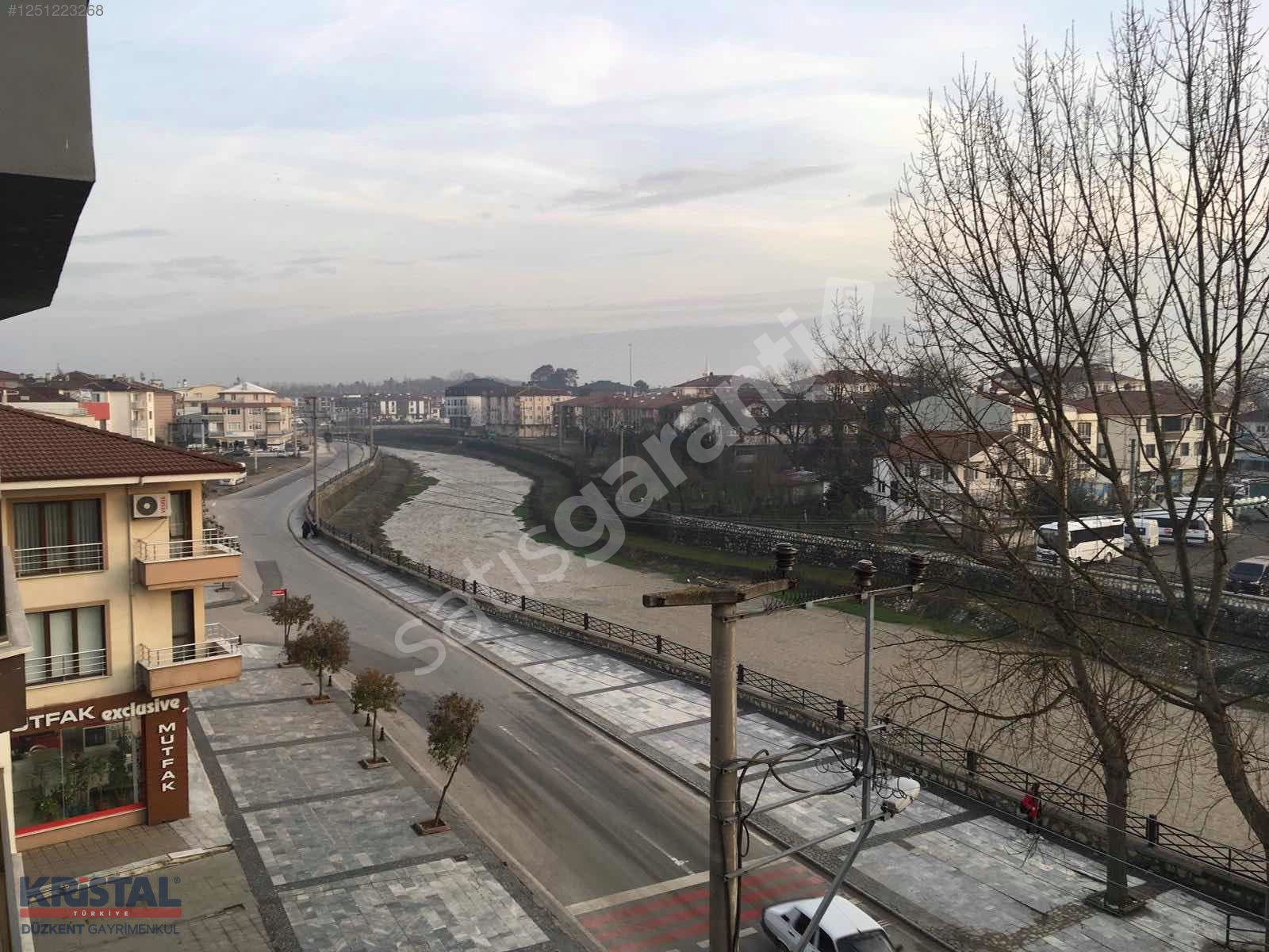 DÜZKENT'DEN CEDİDİYE MAHALLESİNDE GENİŞ 3+1 DAİRE