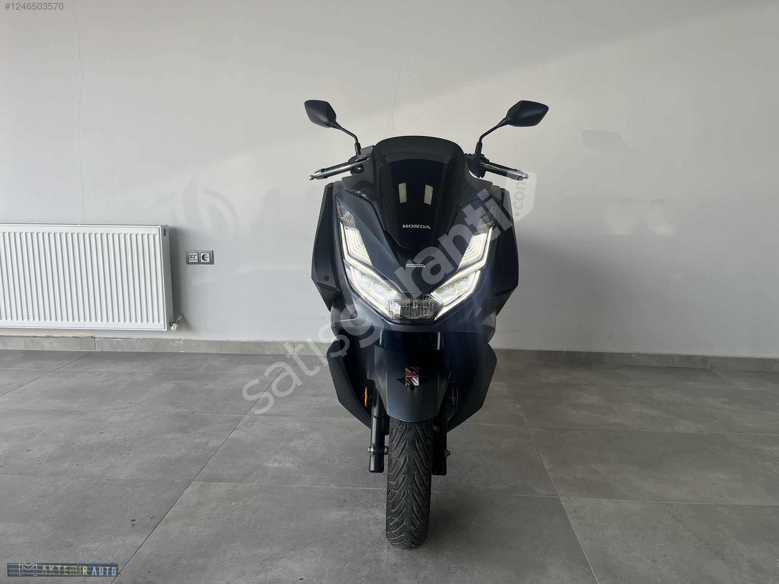 HATASIZ 2023 çıkışlı 8 BİN KM PCX FULL AKSESUR MEVCUT