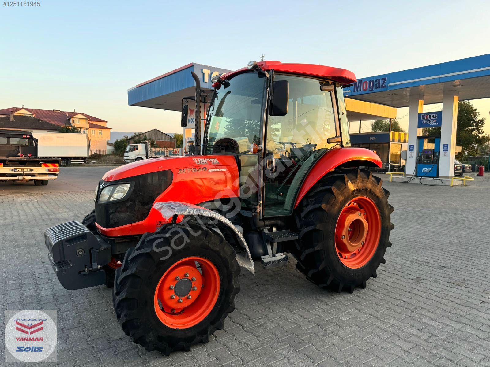 ZİRVE TRAKTÖR'DEN 2013 KUBOTA M7040 TEMİZ VE BAKIMLI