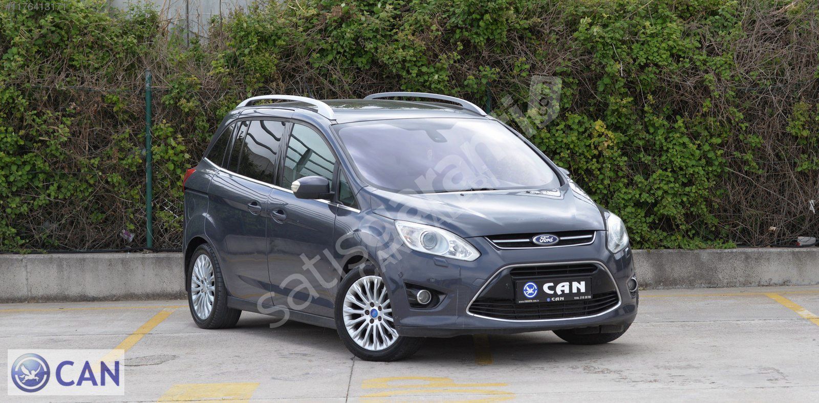 7 kişilik Ford C-Max Titanium x EcoBoost Camtavanlı.