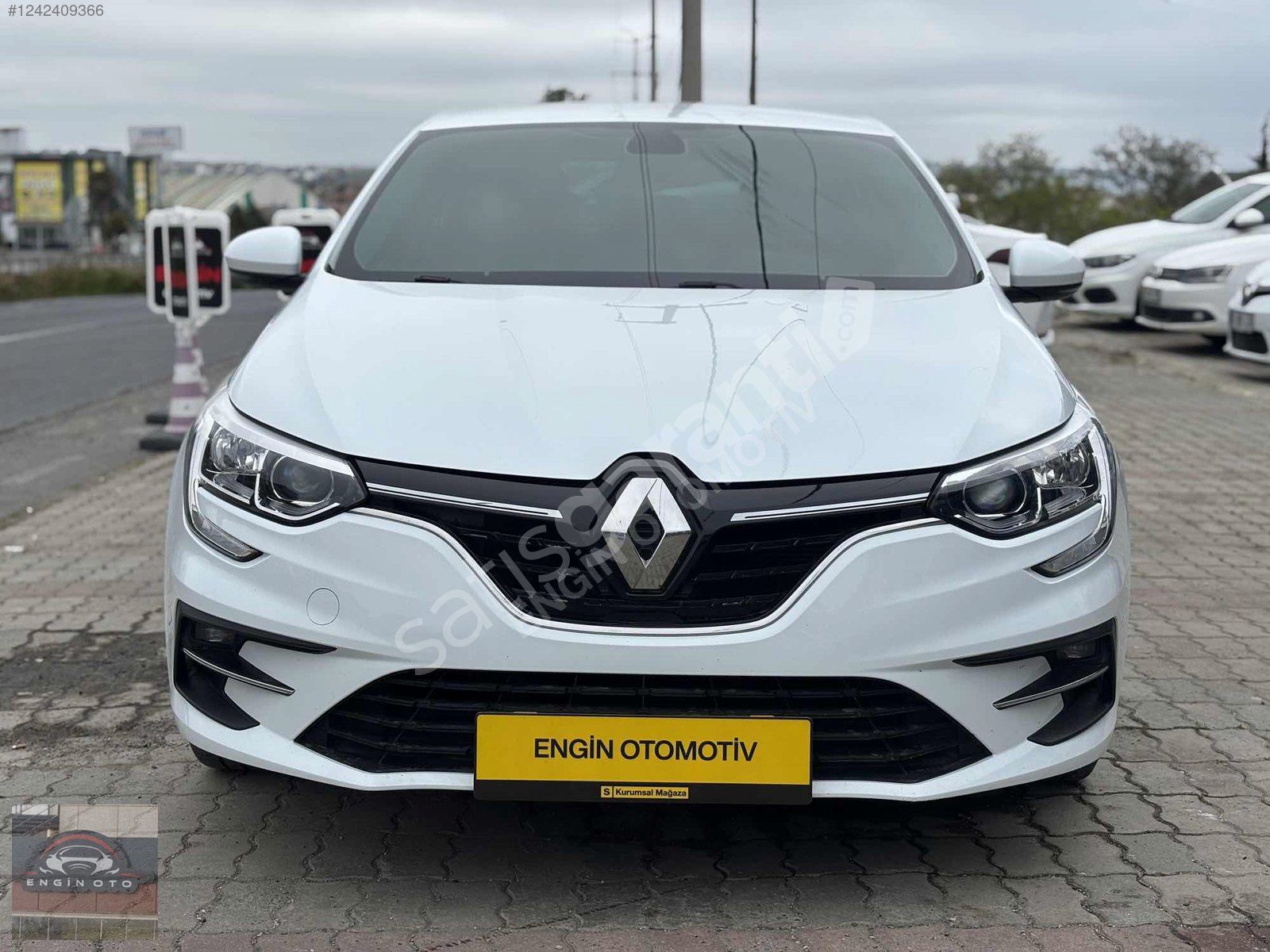 ENGİN OTOMOTİVDEN HATASIZ BOYASIZ DEĞİŞENSİZ TRAMERSİZ MEGANE