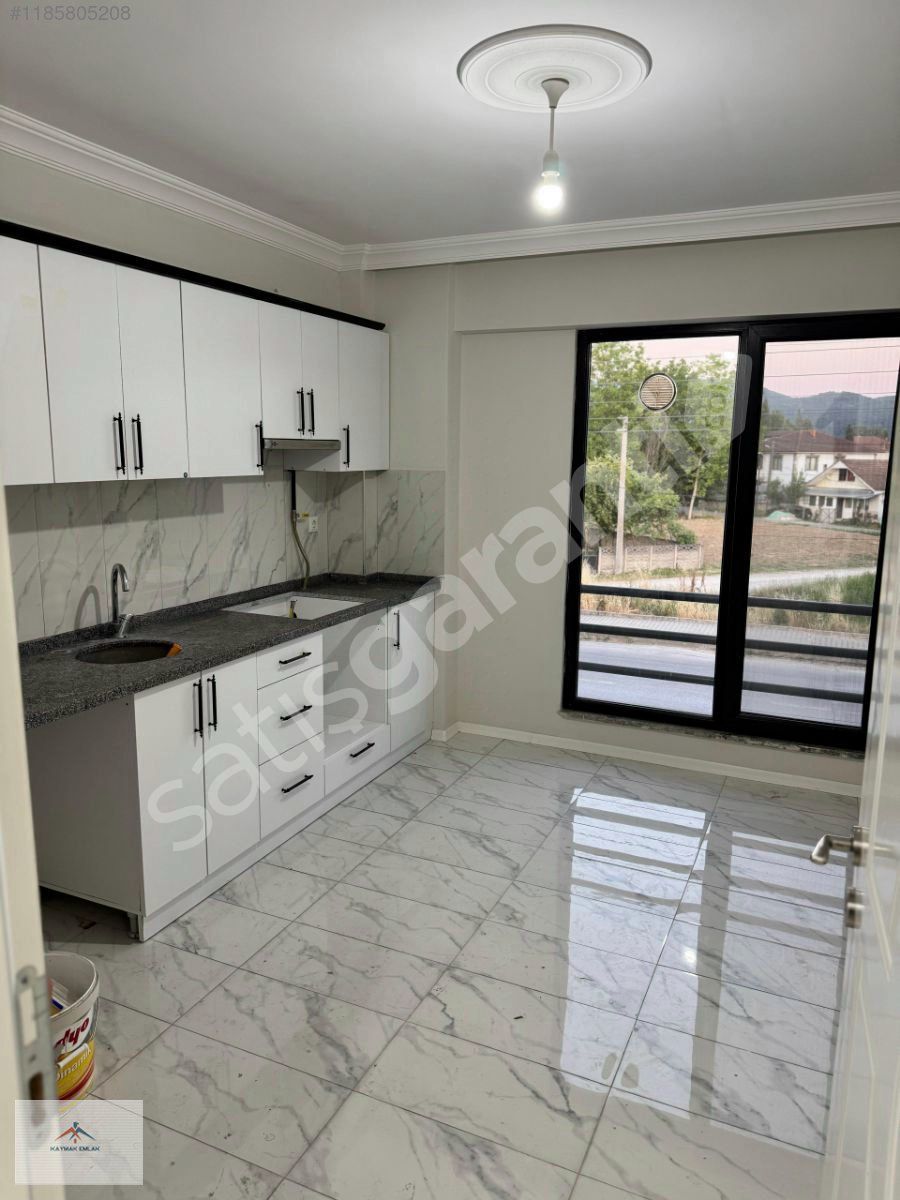 GENİŞ FERAH YERDEN ISITMALI 2+1 MEMURA KİRALIK DAİRE