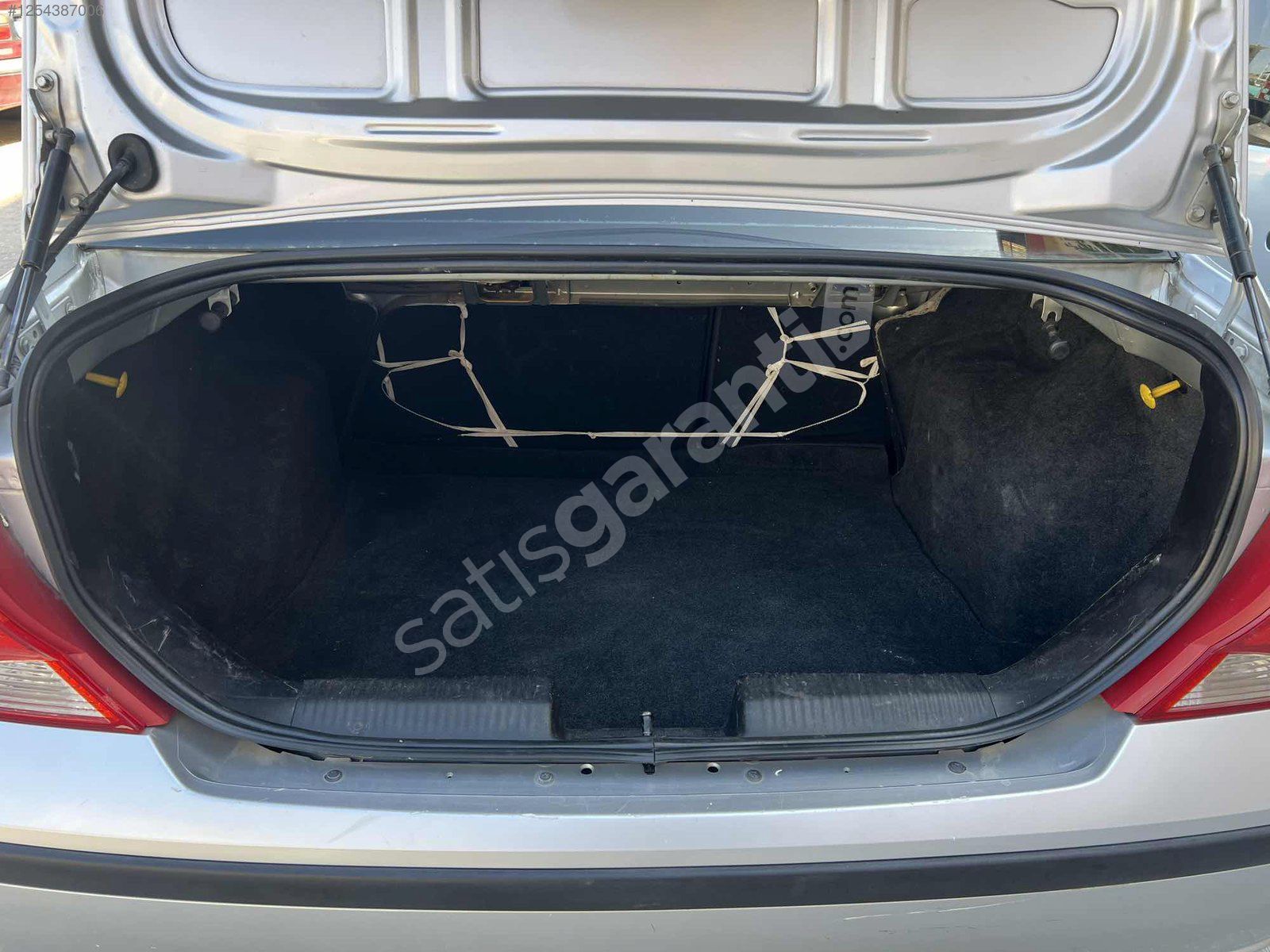 ORJİNAL 164binkmde 2002 MODEL FORD FOCUS SEDAN GÜMÜŞ GRİ