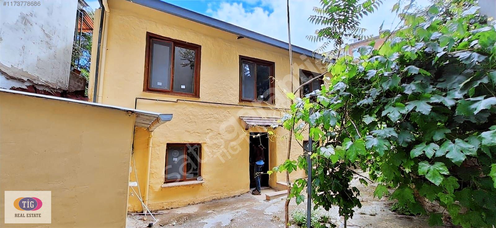 TEK İŞİM GAYRİMENKUL'DEN ÇEKİRGEDE SATILIK 2 KATLI MÜSTAKİL EV