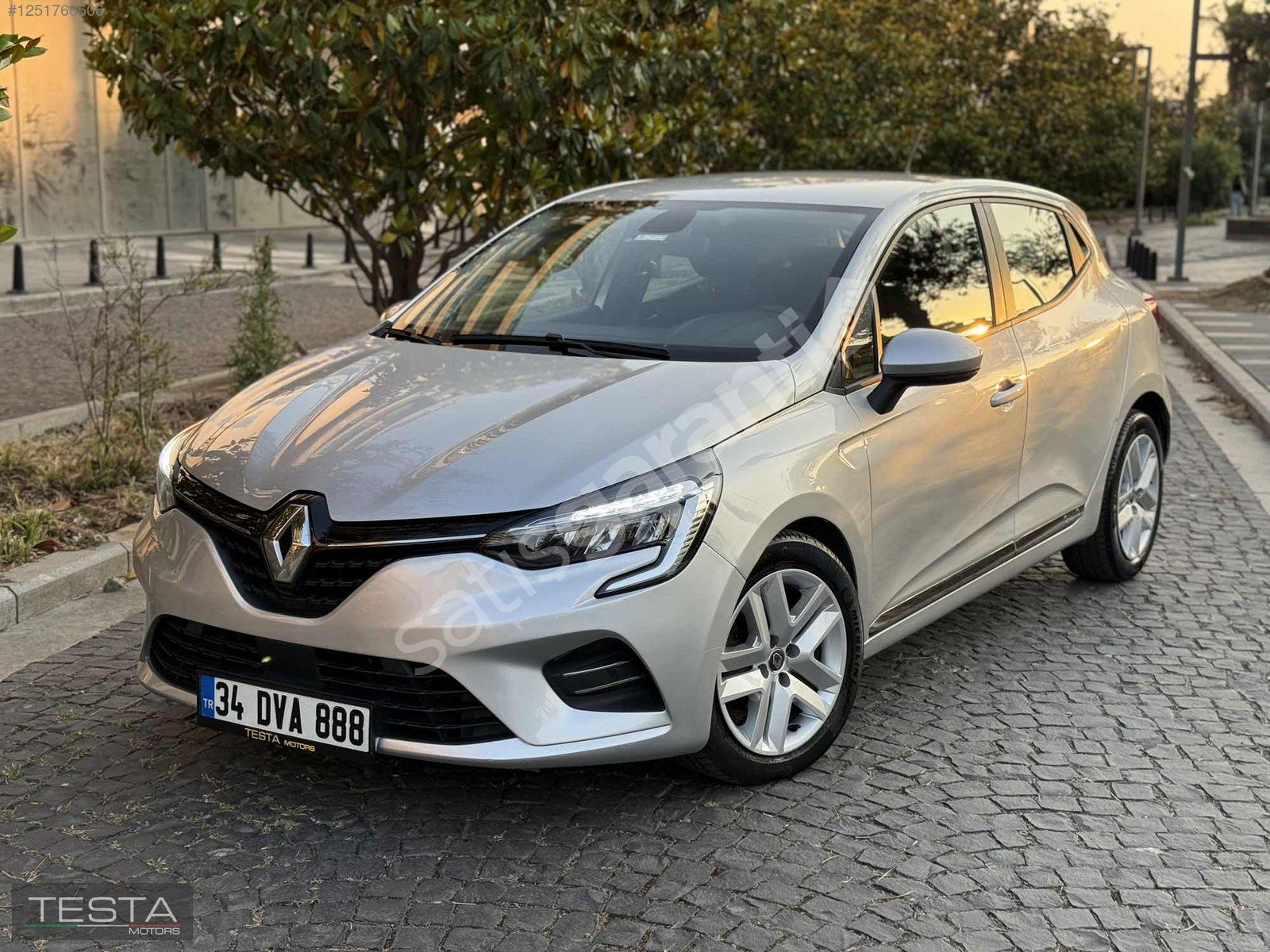 TESTA MOTORS'tan CLİO 1.0 TURBO OTOMATİK 2021 MDL DÜŞÜK KM