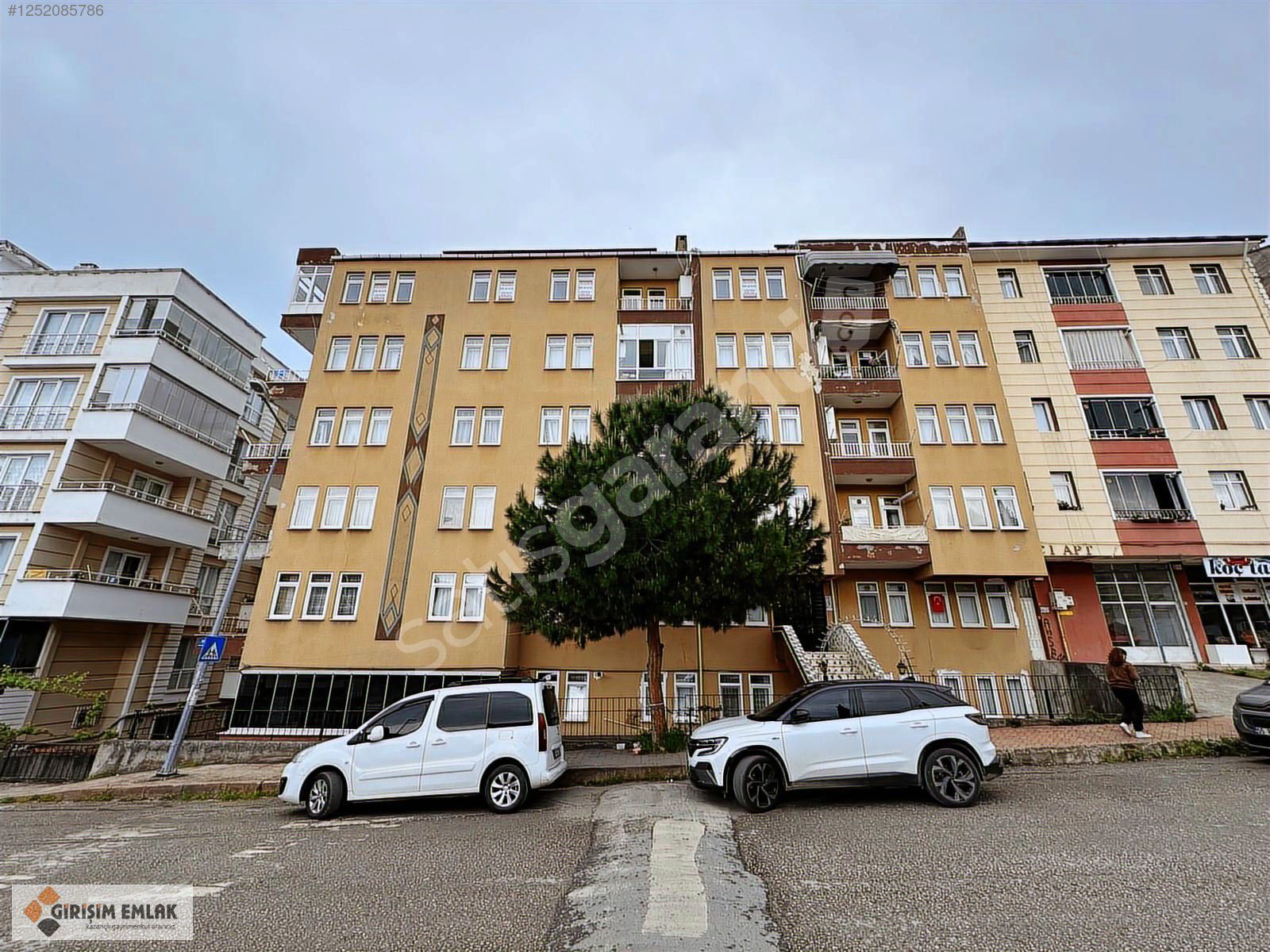 BAYINDIR OKULU KARŞISI GENİŞ 3+1 KİRALIK DAİRE