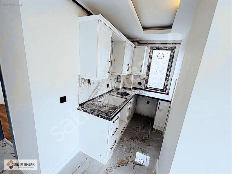 KURUPELİTTE ARA KAT SATILIK SIFIR 1+1