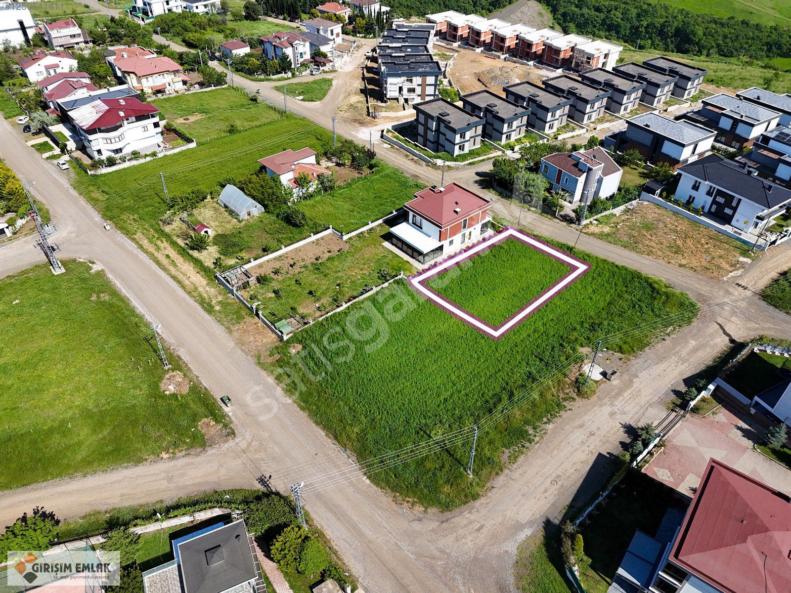 SİTE VİLLA PROJELERİ ARASINDA 500 M2 SATILIK ARSA