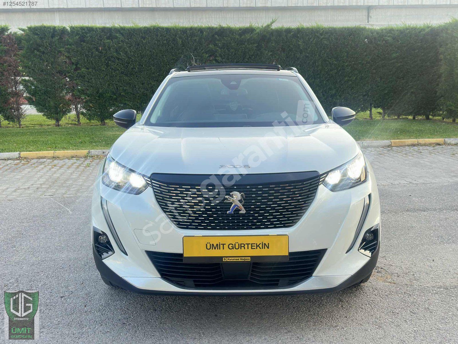 HATASIZ 2022 PEUGEOT 2008 1.2 PURETCH EAT8 ALLURE CAM VATAN