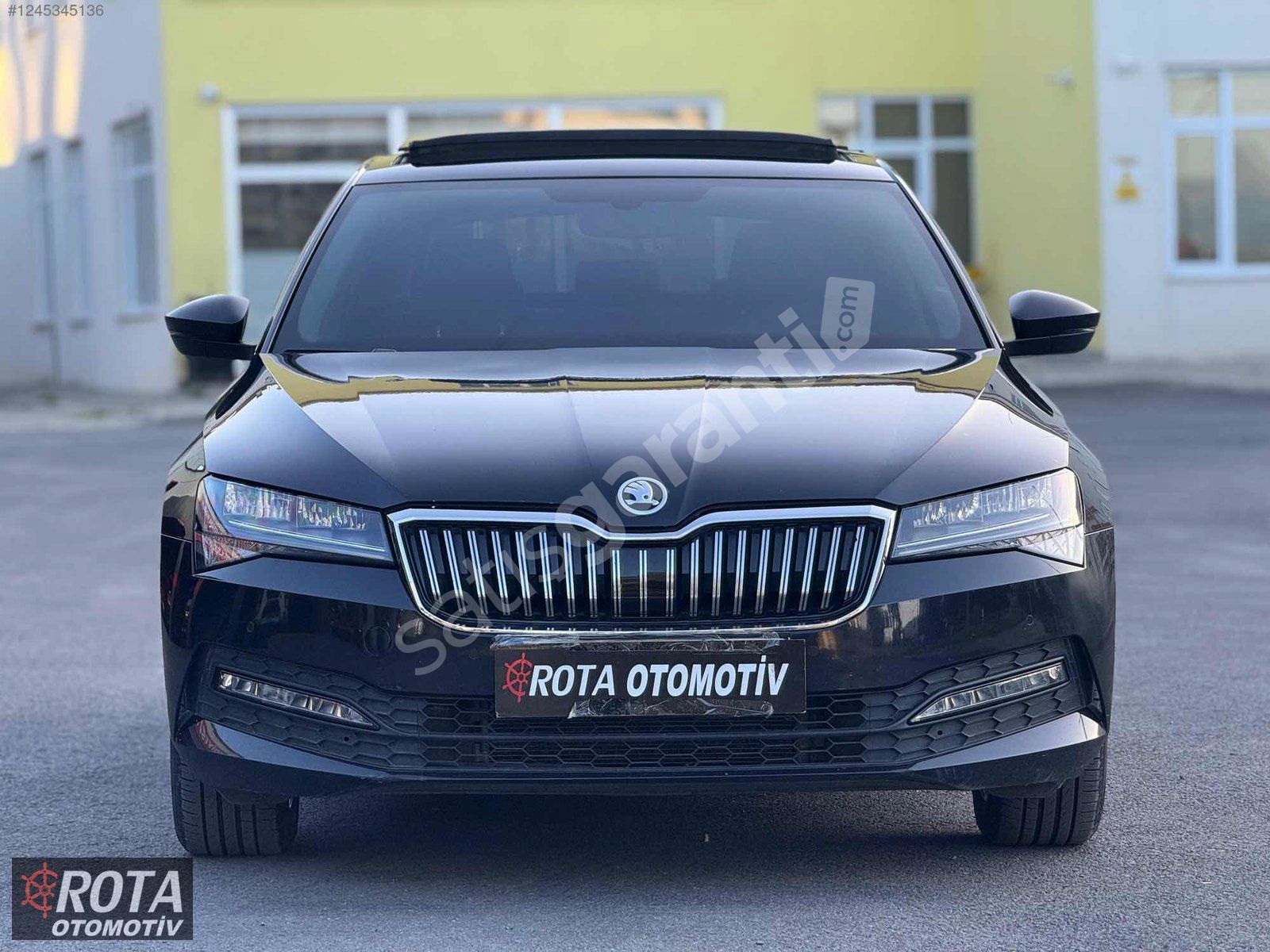 ROTA'DAN 2022 SKODA SÜPER B ELİTE CAM TVN/HAYALET/GERİ GÖRÜŞ