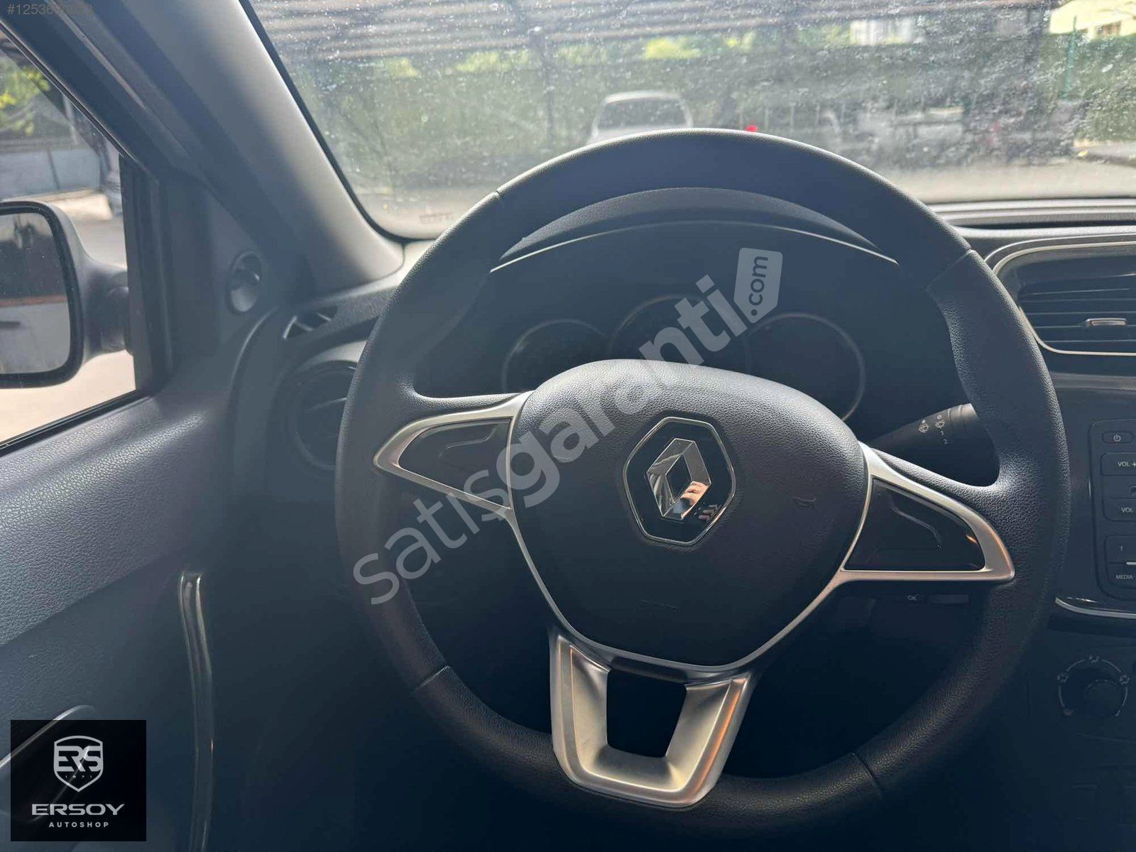 ERSOY AUTOSHOP'DAN 2020 RENAULT SYMBOL 62.000 KM HATASIZ