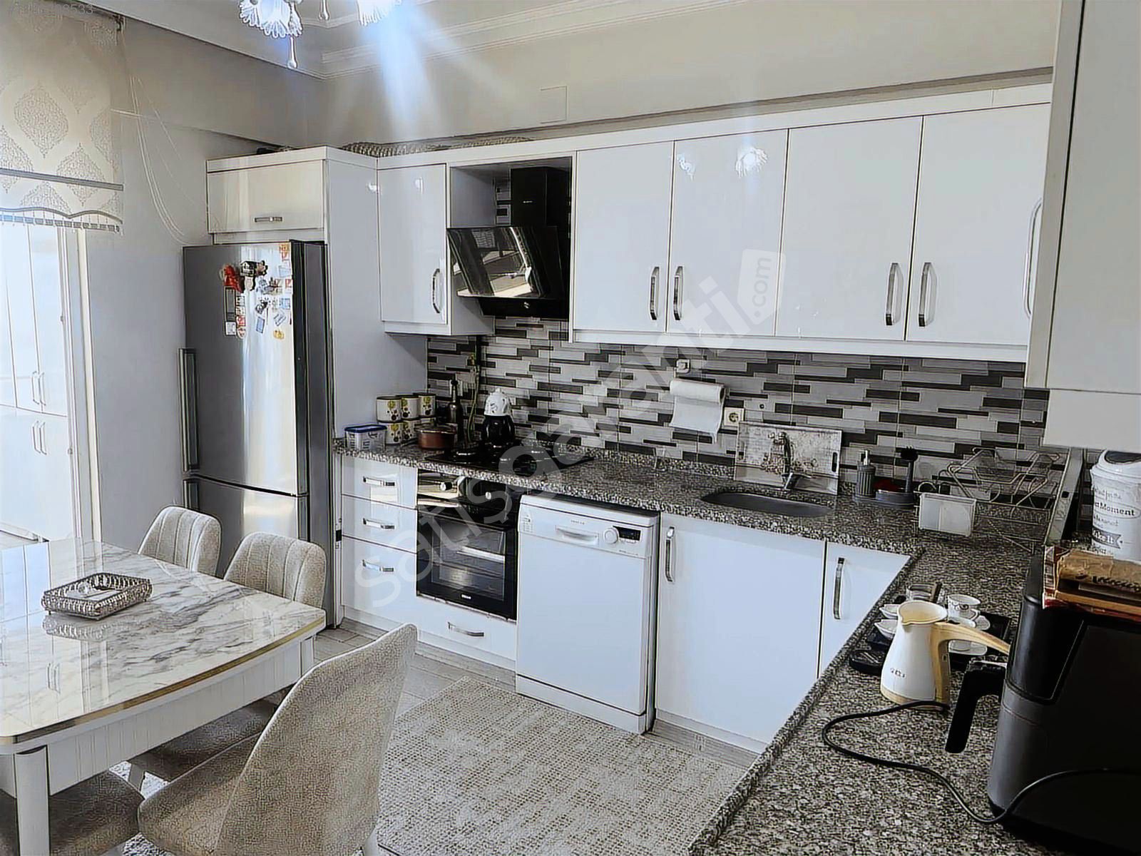 Merkezi konumda yeni hasarsız daire