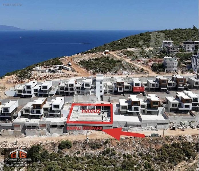 KAYALIK ZEMİNDE ULTRA LÜKS SİTE İÇİ BAHÇELİ 1+1 SATILIK DAİRE