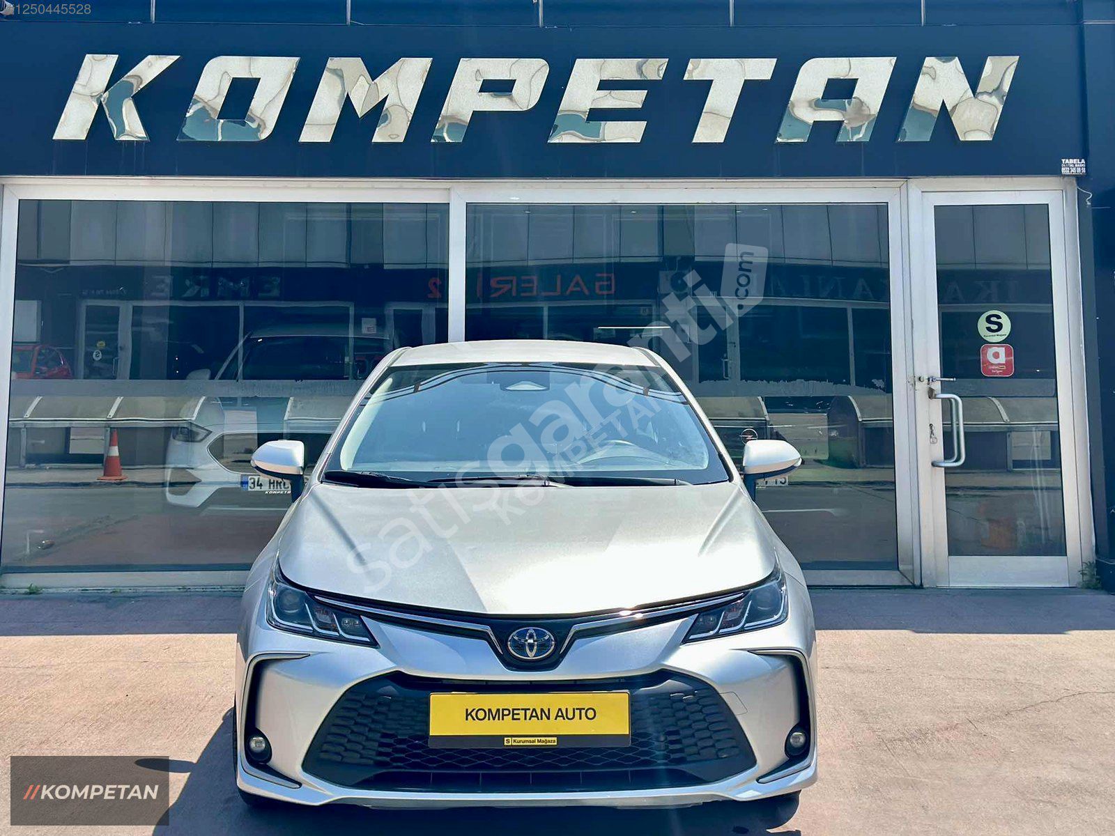 COROLLA 1.8 HYBRİD DREAM SERVİS BAKIMLI MAKYAJLI KARTA TAKST