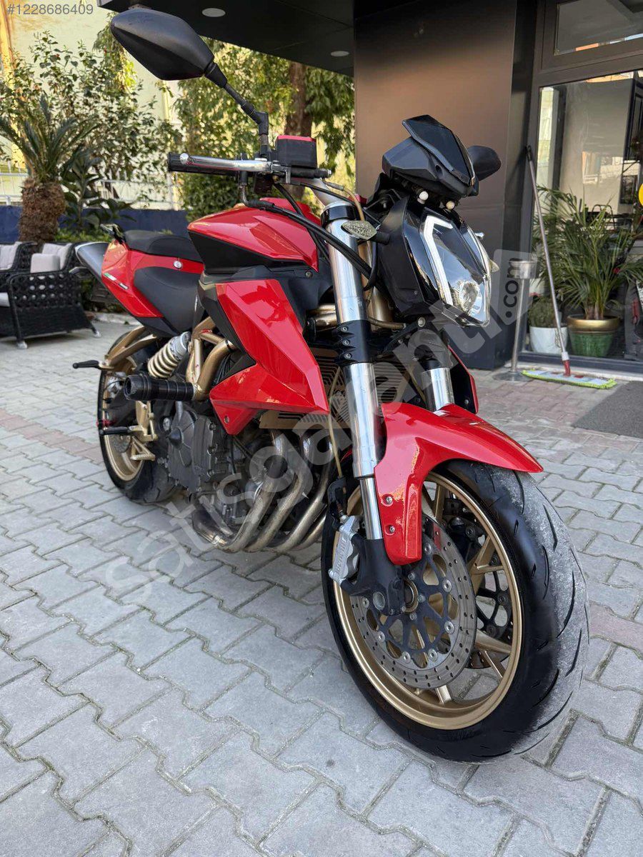 YUSKAR MOTORS'DAN 2015 BENELLİ TNT 600