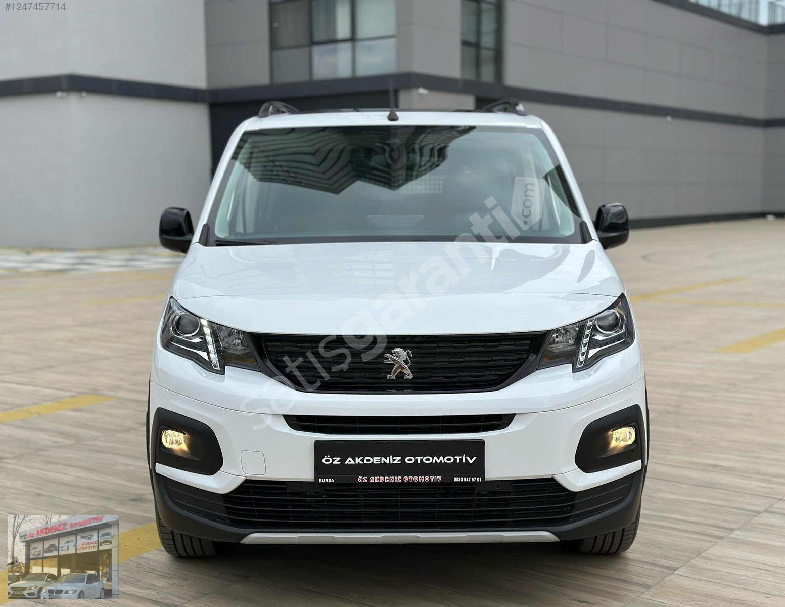 ÖZ AKDENİZ OTOMOTİVDEN 2023 MODEL PEUGEOT RİFTER GT BOYASIZ