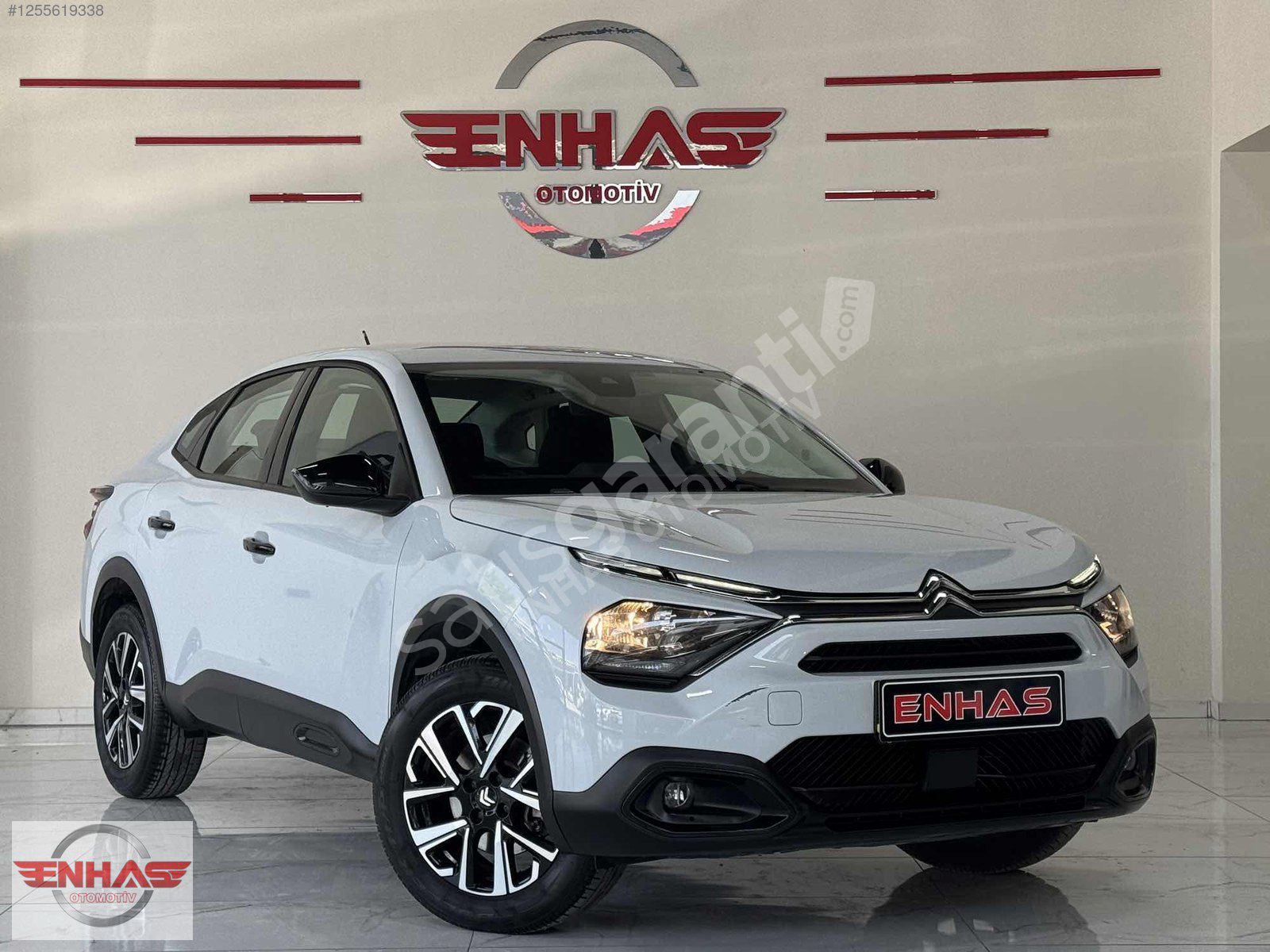 ENHAS ==2024 27.000KM C4 X 1.2 Puretech Feel Bold EAT8 %20 FTR
