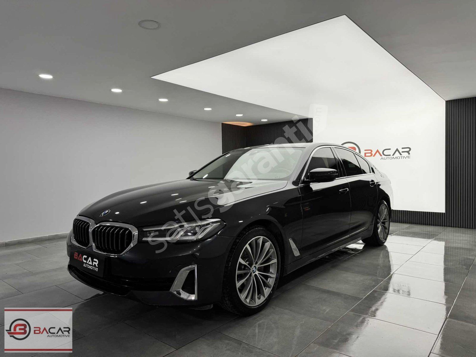 BMW 520i EXECUTIVE LUXURY LINE HATASIZ- K.KARTINA 12 AY TAKSİT