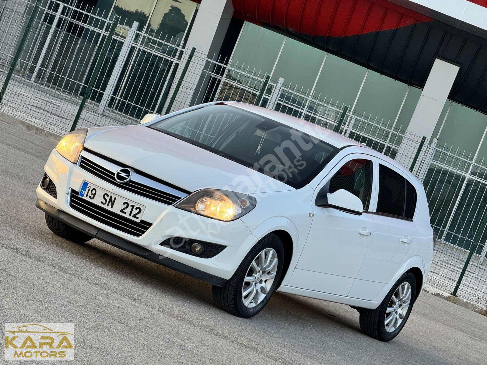 KARA MOTORS-2012-ASTRA-1.6-ESSENTİA KONFOR-KREDİ KART 12 TAKSİT