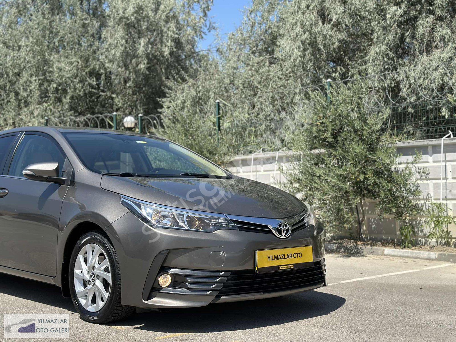 YILMAZLAR'DAN HATASIZ 2017 DİZEL OTOMATIK 141.000 KM COROLLA