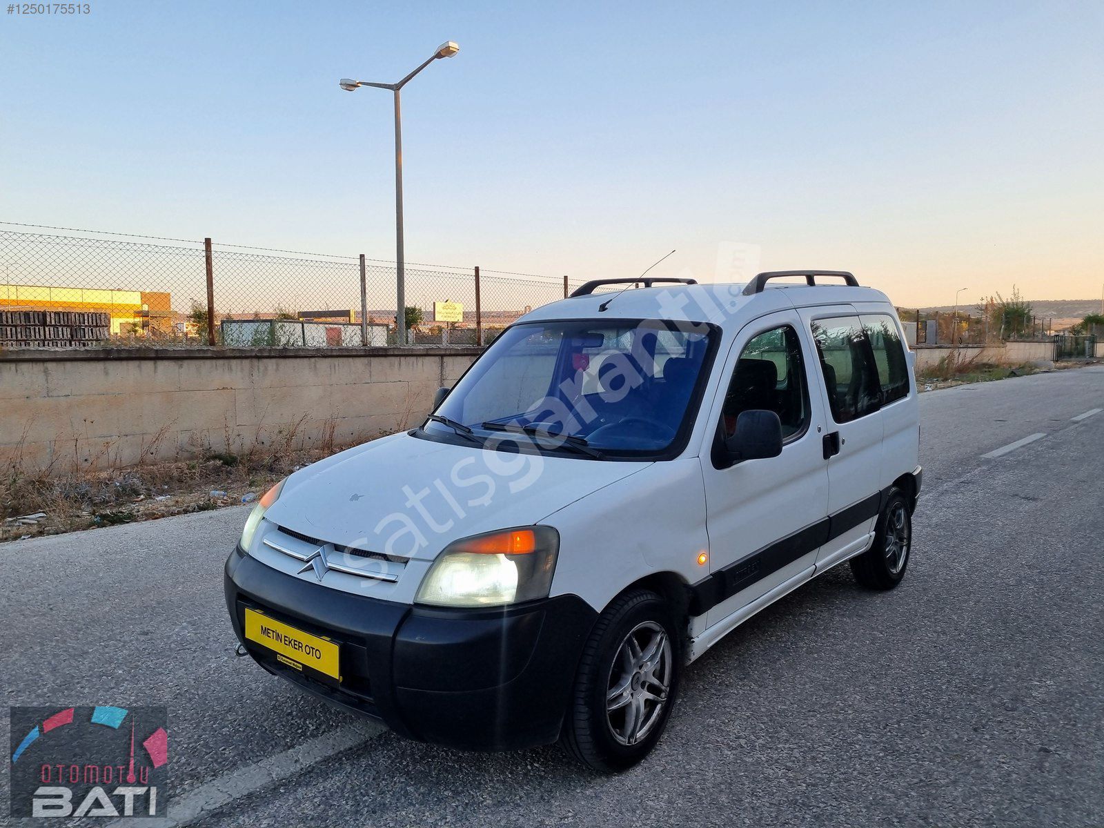 2004 BERLİNGO ÇİFT SÜRGÜ KLİMALI DEĞİŞENSİZ SIFIR MOTOR 280 KM