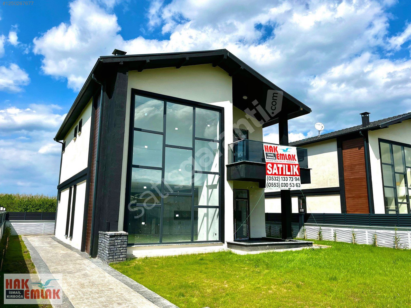 Hak Emlak'tan 429m² Arsa Üzerinde Tam Müstakil 4+1 Lüks Villa