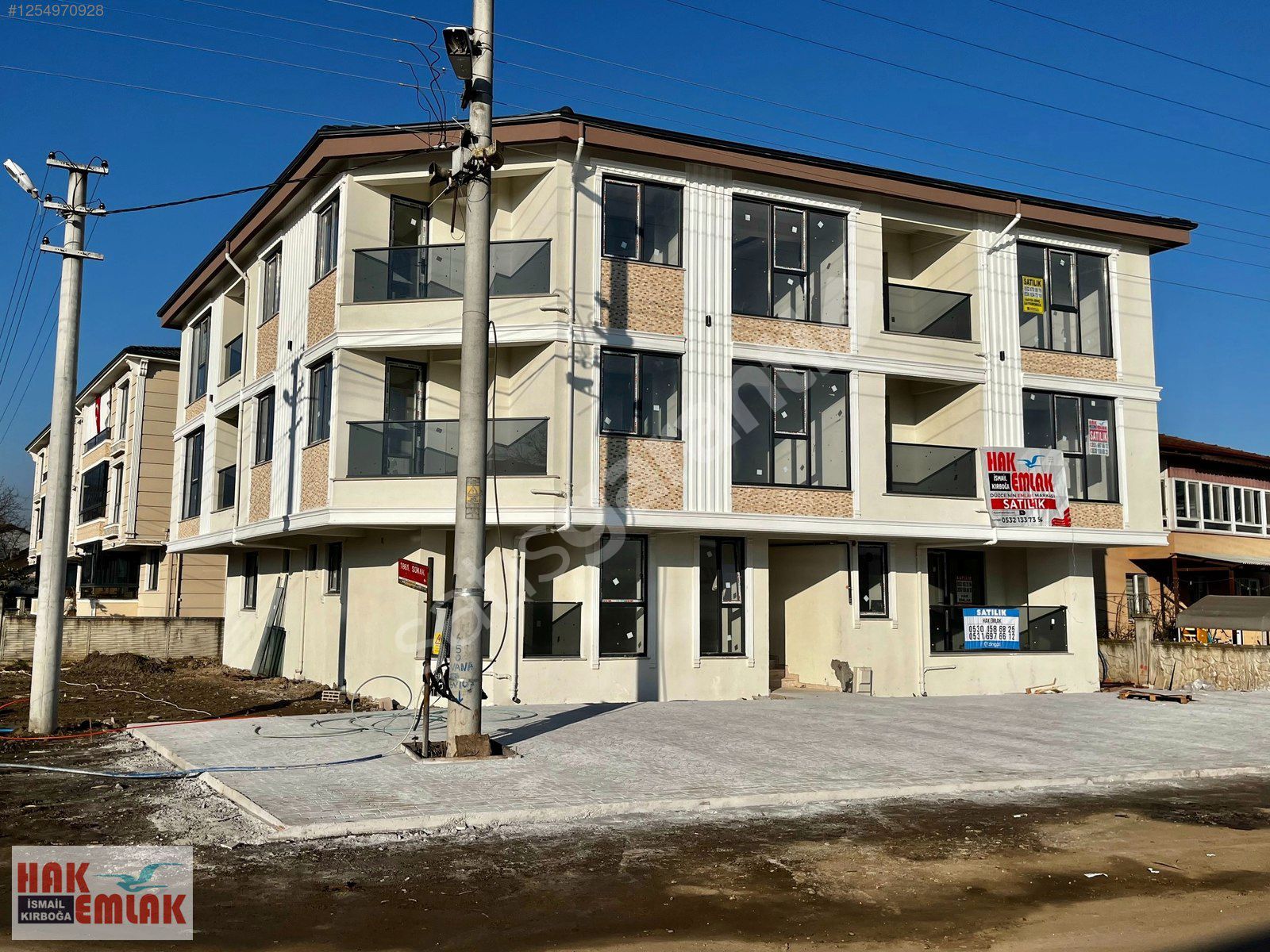 Hak Emlak'tan Derelitütüncü Mahallesinde Kiralık 2+1 Geniş Daire