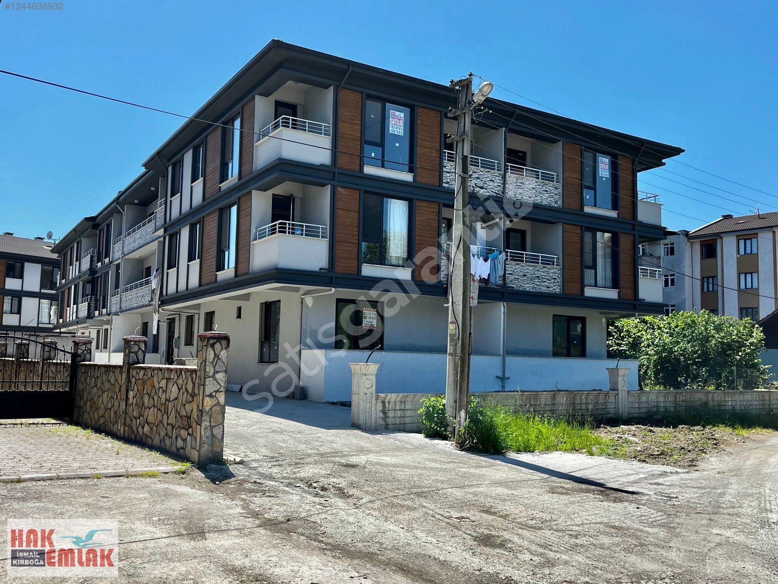 Hak Emlaktan Hamidiyede Mükemmel Lokasyonda Satılık 2+1 Daireler