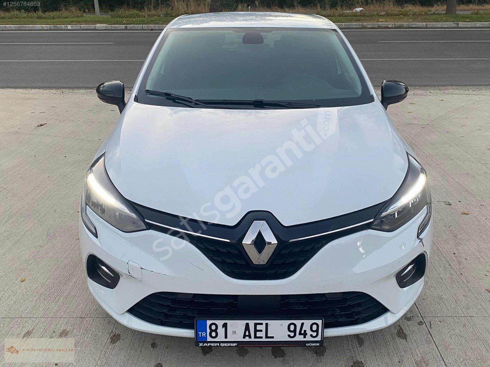 16.000 KM // 2022 MODEL // RENAULT CLİO 1.0 TCE TOUCH-OTOMATİK