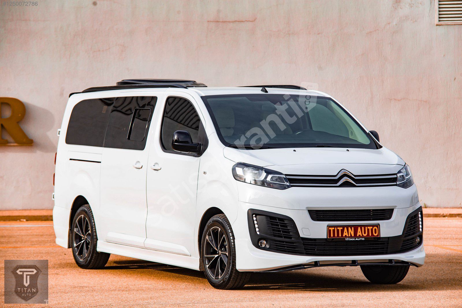 CITROEN\JUMPY\9+1\VIP\S-DÜĞME\ISITMA-SOĞUTMA-MASAJ-TV-ARA BÖLME