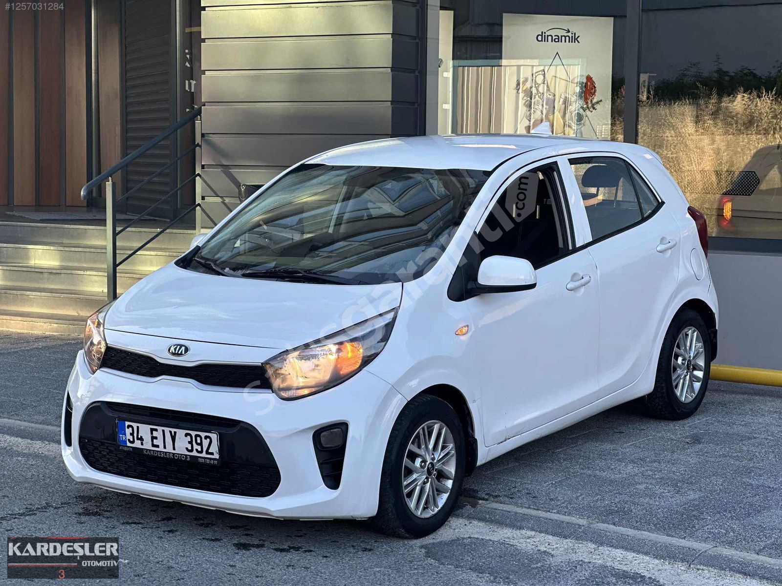 KARDEŞLER 3DEN 2022 ÇIKIŞLI KİA PİCANTO FULL PAKET TEMİZ
