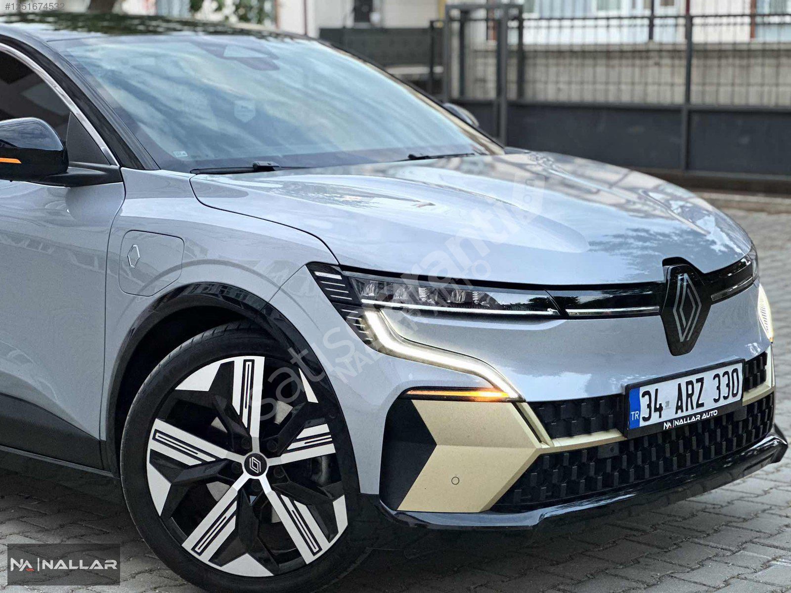'NALLAR AUTO' HATASIZ BOYASIZ DEĞİŞENSİZ MEGANE E-TECH FULL+FULL