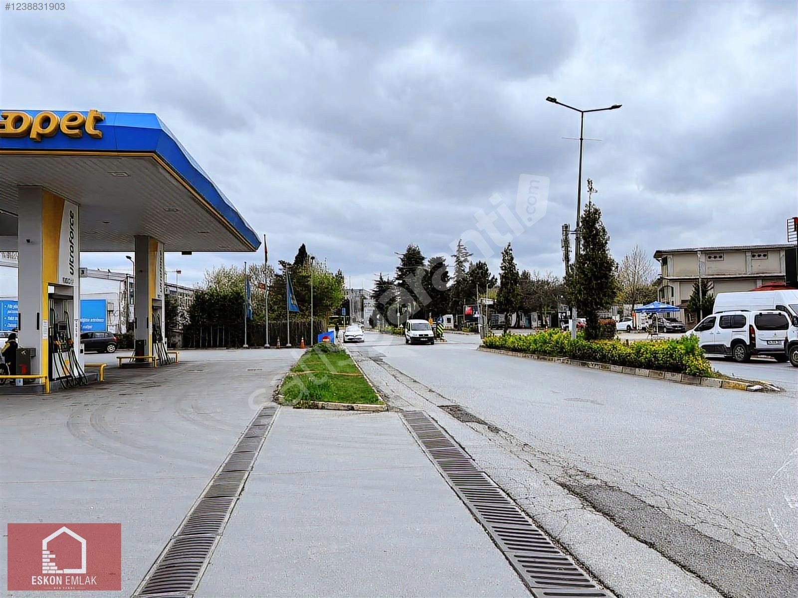 DUDULLU OSB İMES KİRALIK DÜKKAN MAĞAZA ÜRETİM TESİSİ ANA CADDE