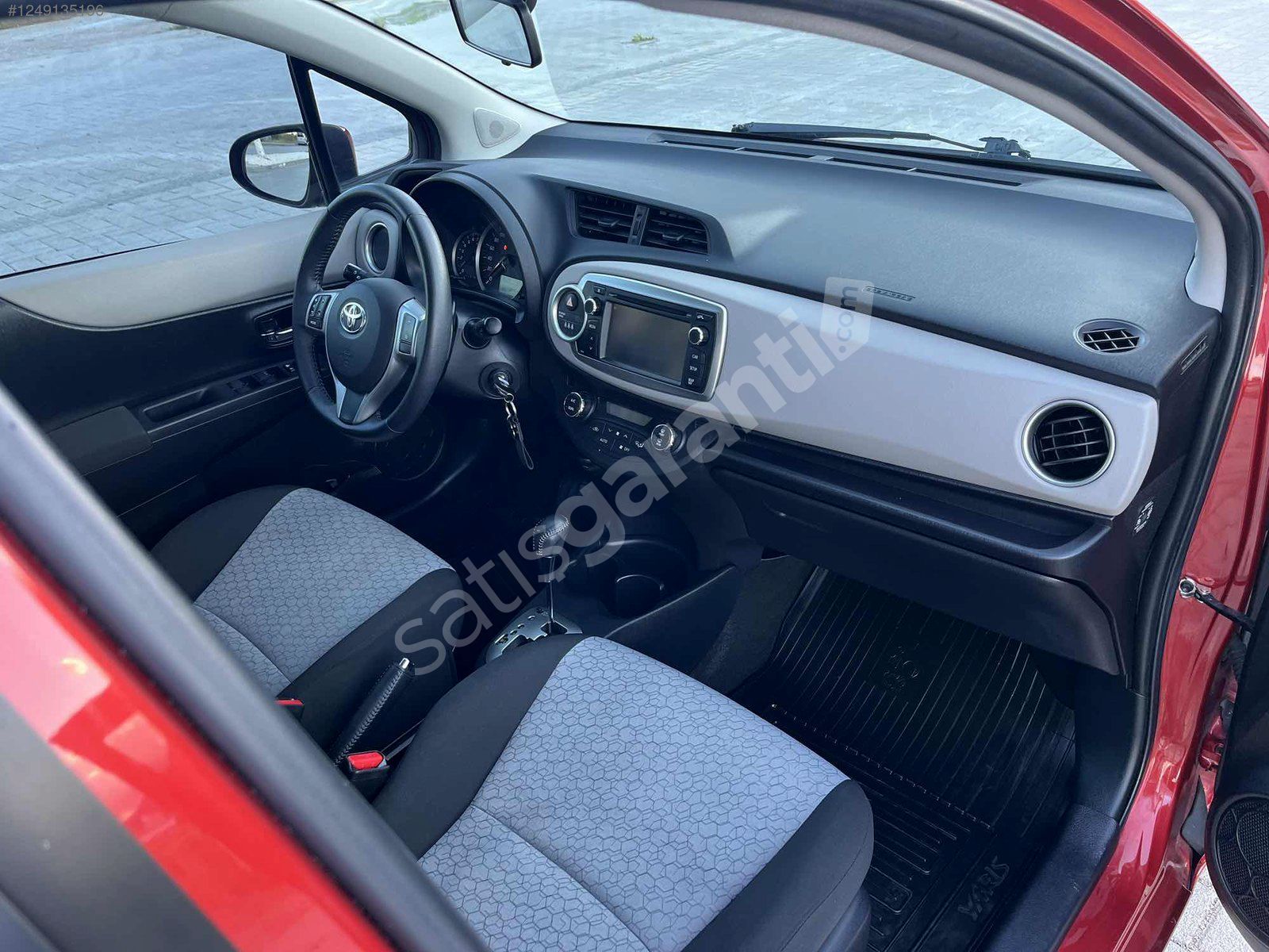 KARAPINAR OTOMOTİV DEN 2013 TOYOTA YARİS 1.33 COOL