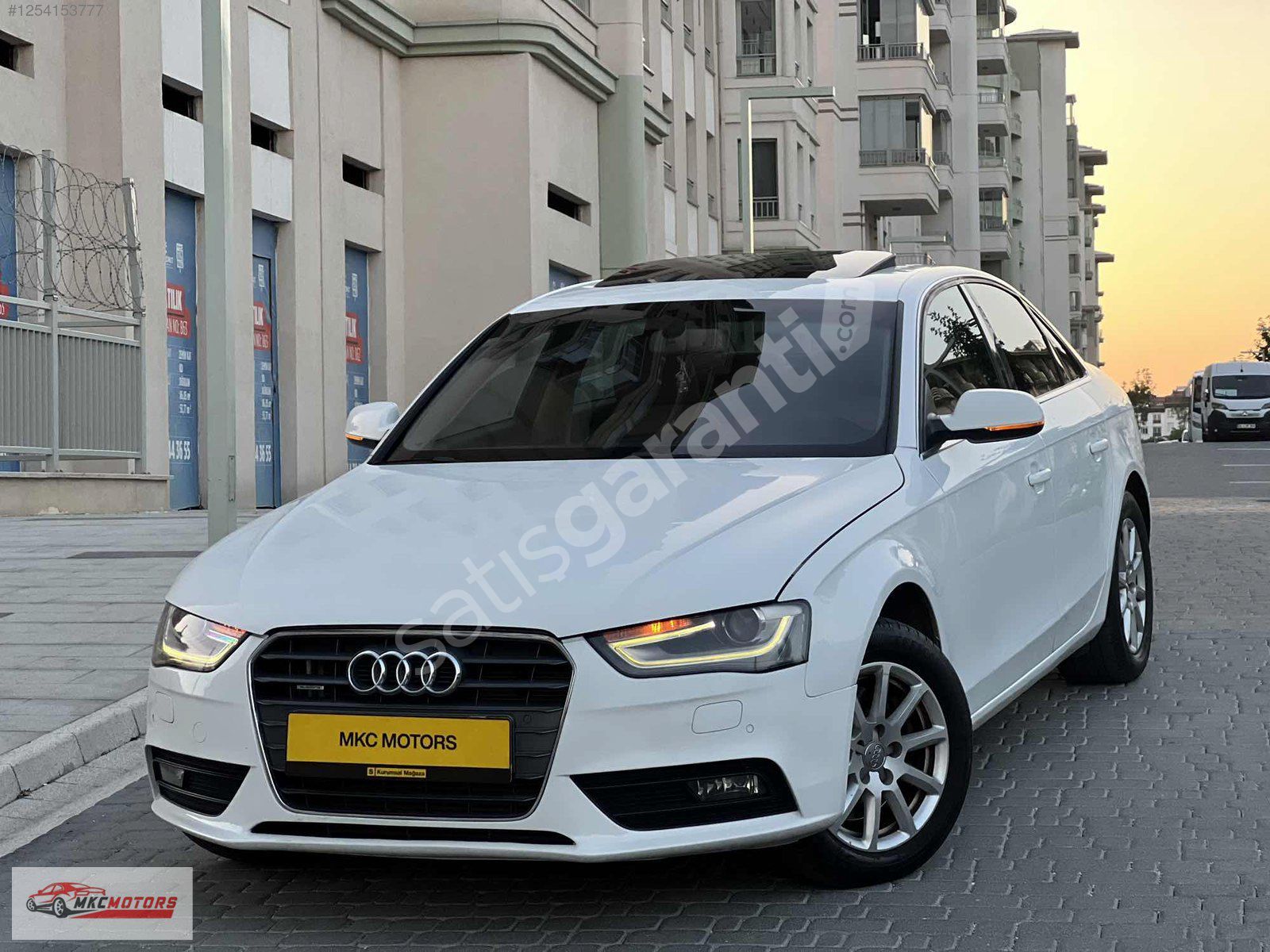 2013 MODEL AUDİ A4 2.0 TDI Quattro SUNROFF / OTOMATİK / TAKASLI