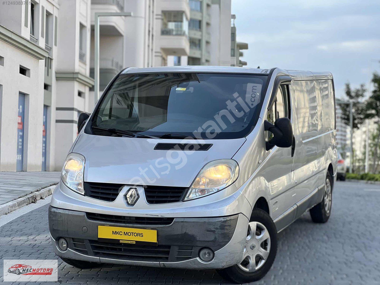 2011 RENAULT TRAFİC 2.0 DCİ GRAND CONFORT DEĞİŞENSİZ DÜŞÜK KM