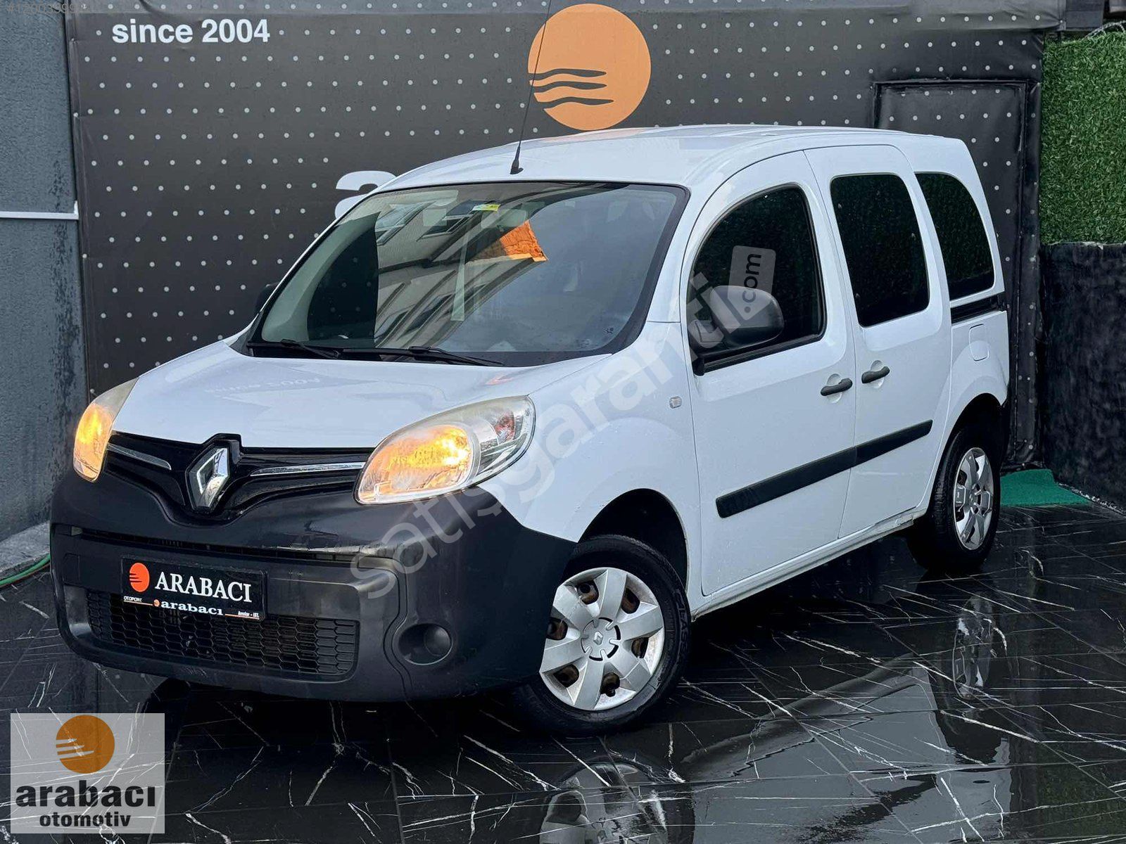 1.89 FAİZ ORAN İLE KREDİ RENAULT KANGO MULTİX COMBİ 1.5 DCI JOY