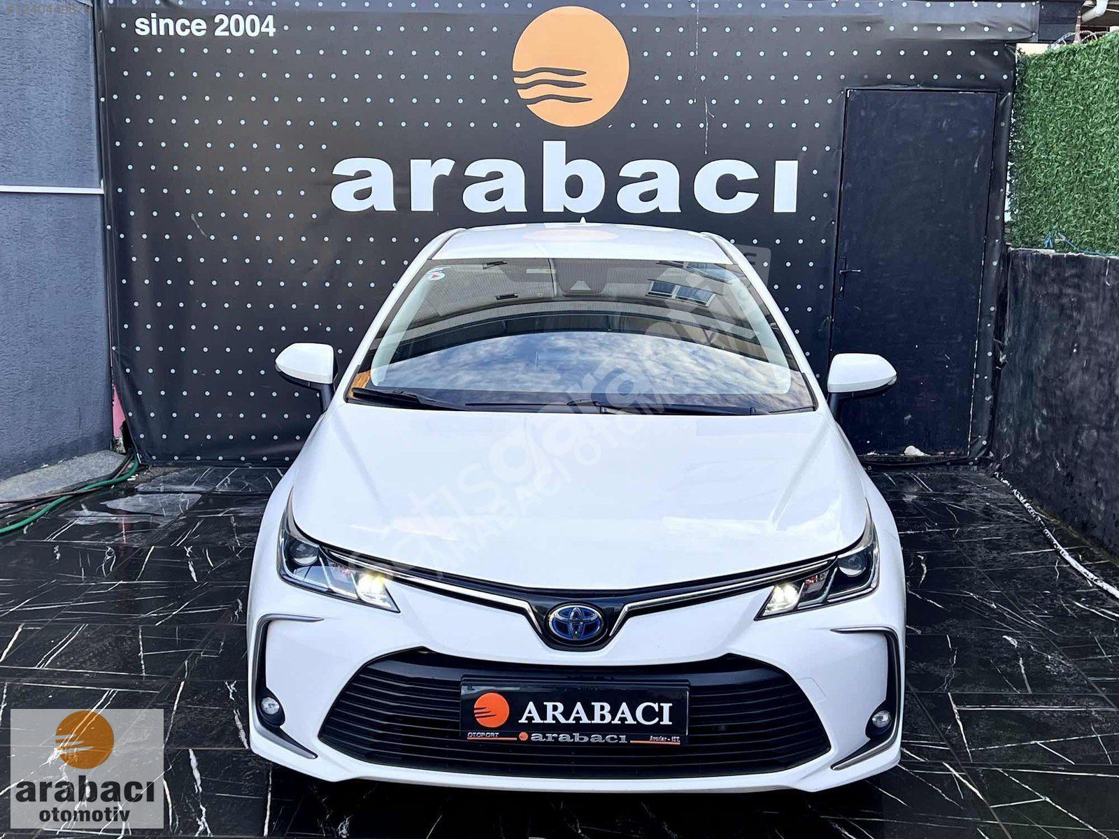 TOYOTA COROLLO 1.8 HYBRİD 350 PEŞİN,GERİ KALANI 36AY KREDİ/SENET