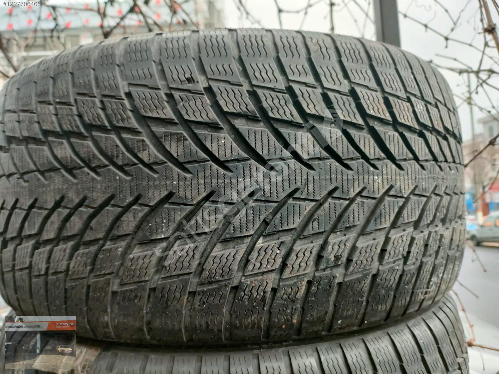 255/35/19 96V XL SNOWPROOF NOKİAN KIŞLIK ÇIKMA LASTİK. 3 ADET.