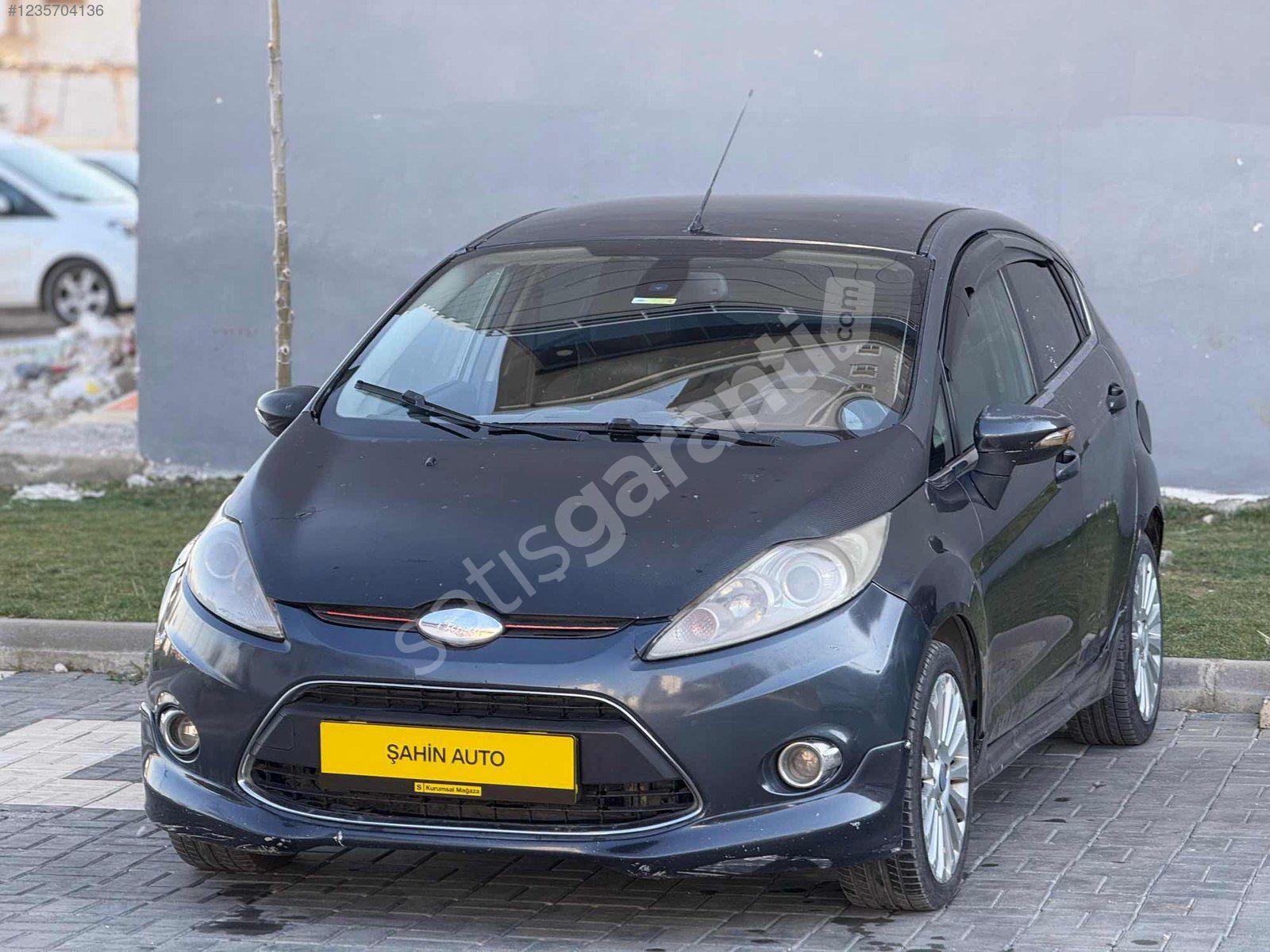 2010 FORD FİESTA TiTANYUM 1.4 BENZİNLİ TÜPLÜ