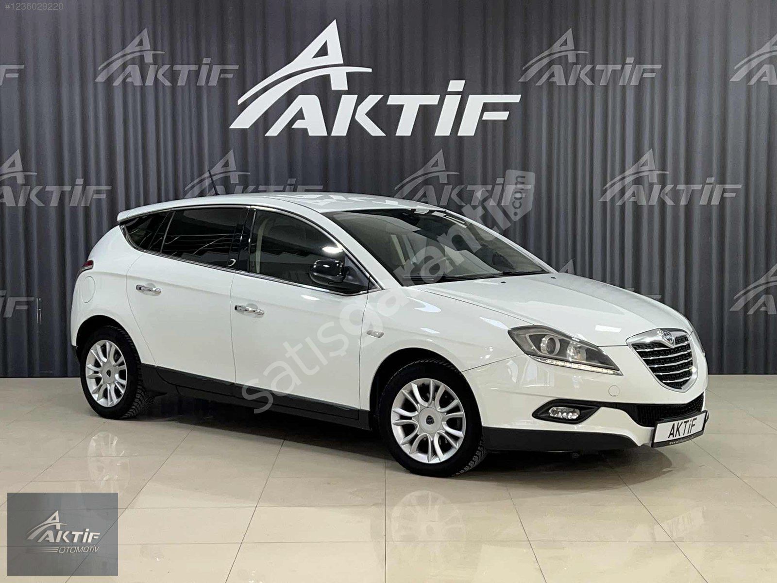 AKTİF den 2013 LANCIA DELTA 1.6 M.JET 120HP OTOMATİK BOYASIZ. .