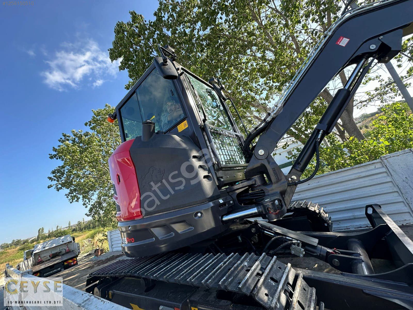 HIBOL XN35PRO KUBOTA MOTOR ÇELİK PALET SIFIR KUYRUK 4 TON KEPÇE