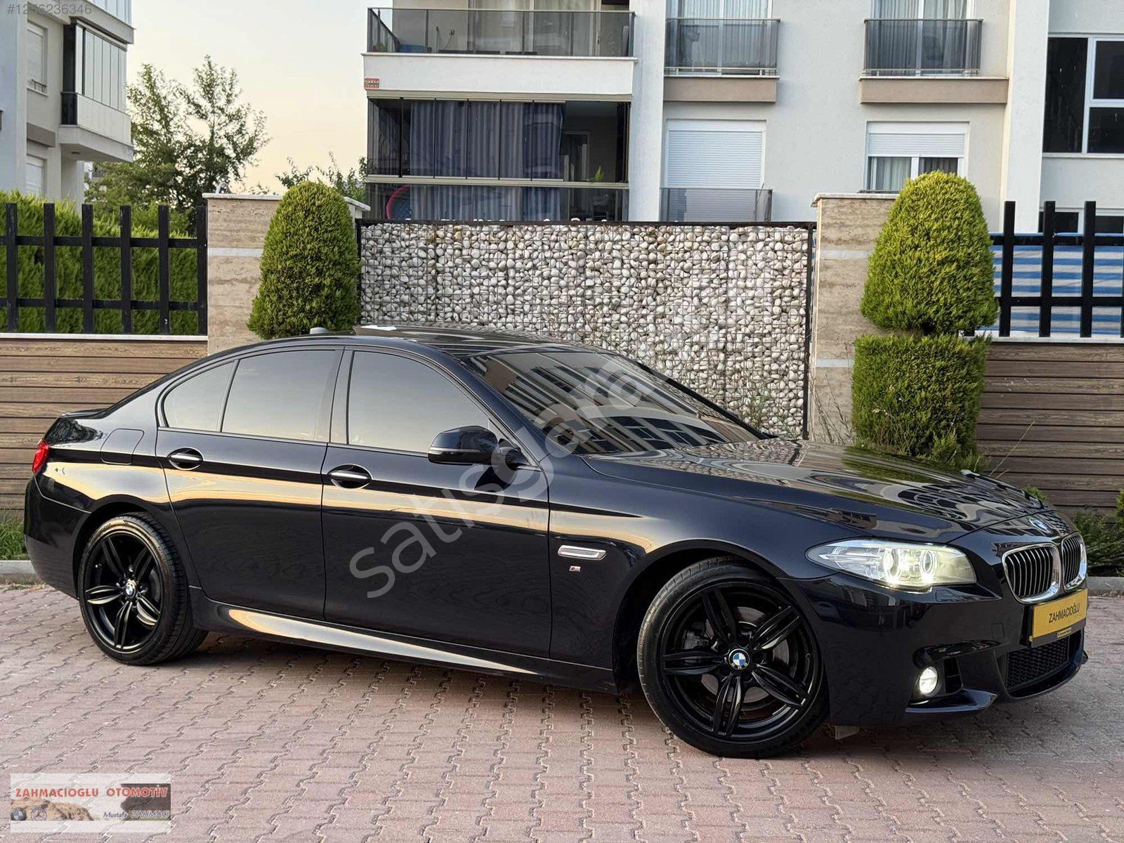 2016__BMW__520İ__EXECU. M SPORT__CARBONSCHWARZ__VAKUM__NUBUK__