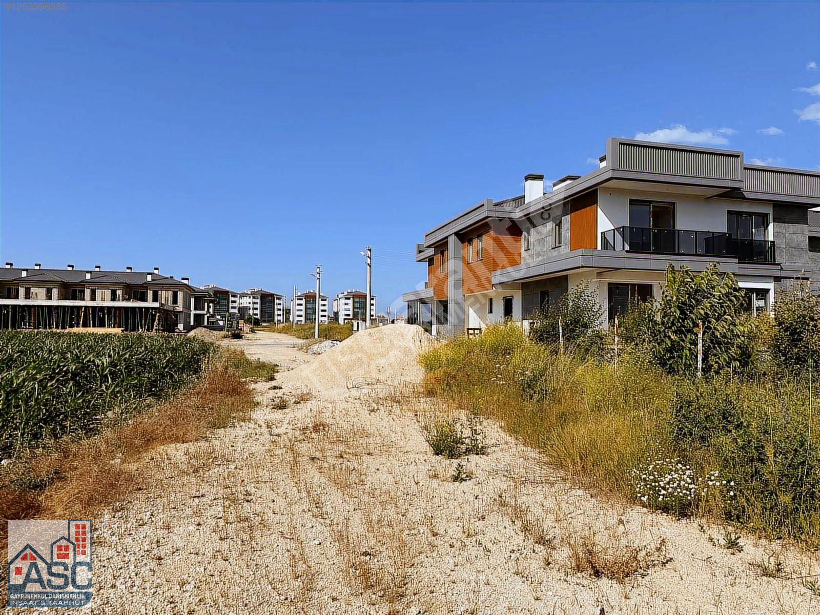 ASC DEN BOLU GÖLCÜK BULVARINA YAKIN SATILIK 530 M2 GD VİLLA ARS