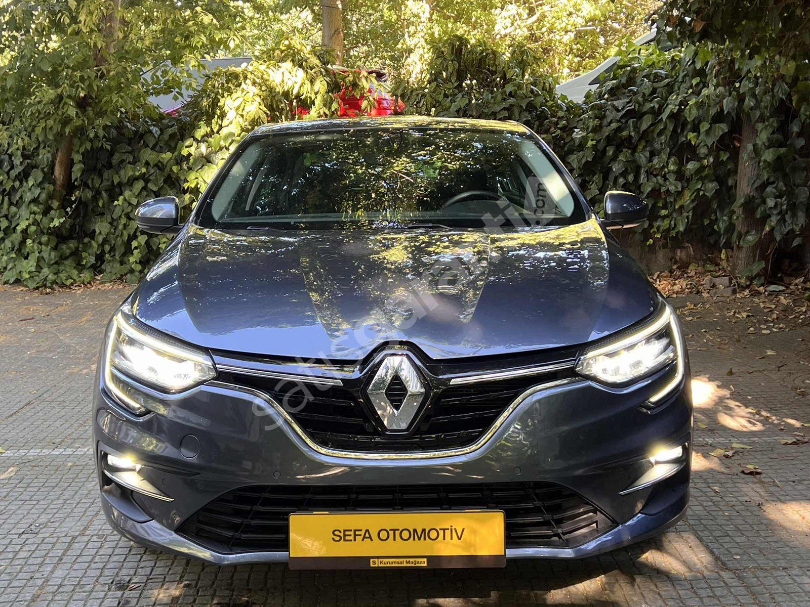 SIFIRDAN FARKSIZ 2024 RENAULT MAGANE 1.3 TCE İCON OTOMATİK