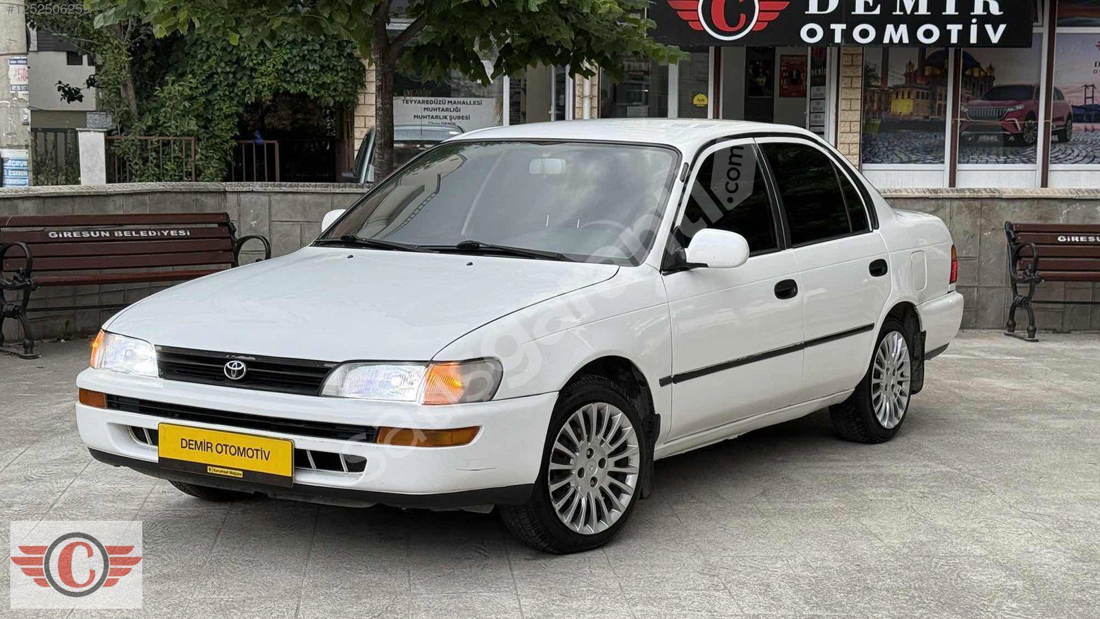 DEMİR OTOMOTİV'den 1994 TOYOTA COROLLA 1.3 XL DEĞİŞENSİZ