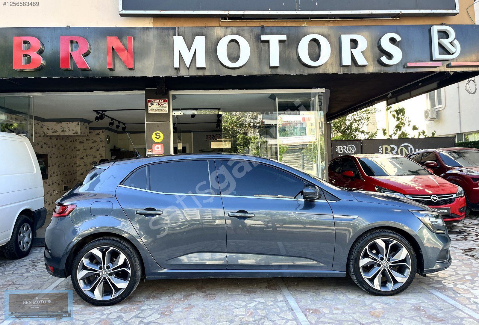 BRN_MOTORS' HATASIZ-BOYASIZ MEGANE İCON MSJ KOLTUK+HAYALET+TESLA