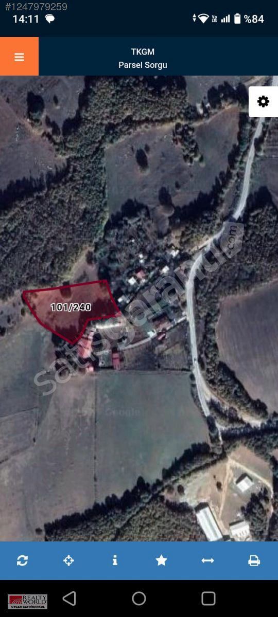 RW UYGAR'DAN MAKSEMPINARDA ELEKRİK VE SUYU OLAN YATIRIMLIK TARLA