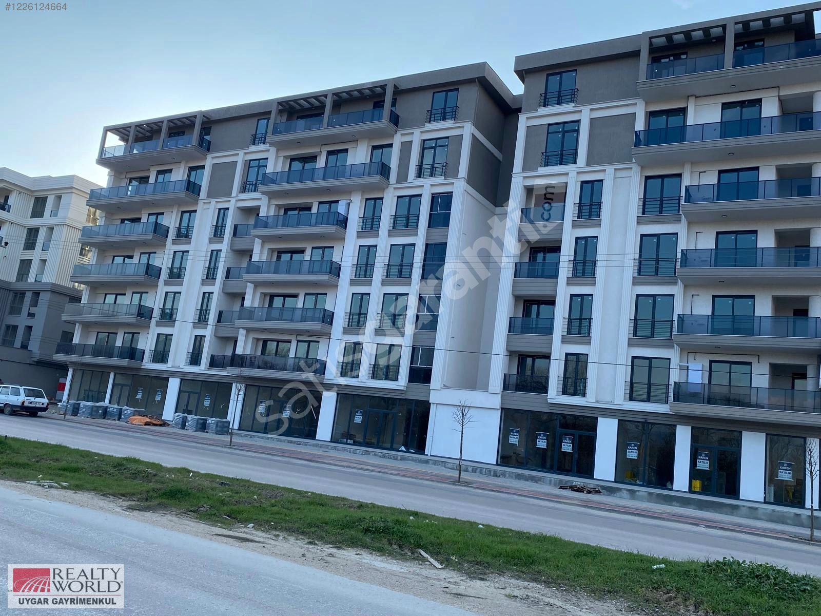 RW UYGARDAN 30 AĞUSTOSTA SATILIK SIFIR 3+1 ARAKAT DAİRE